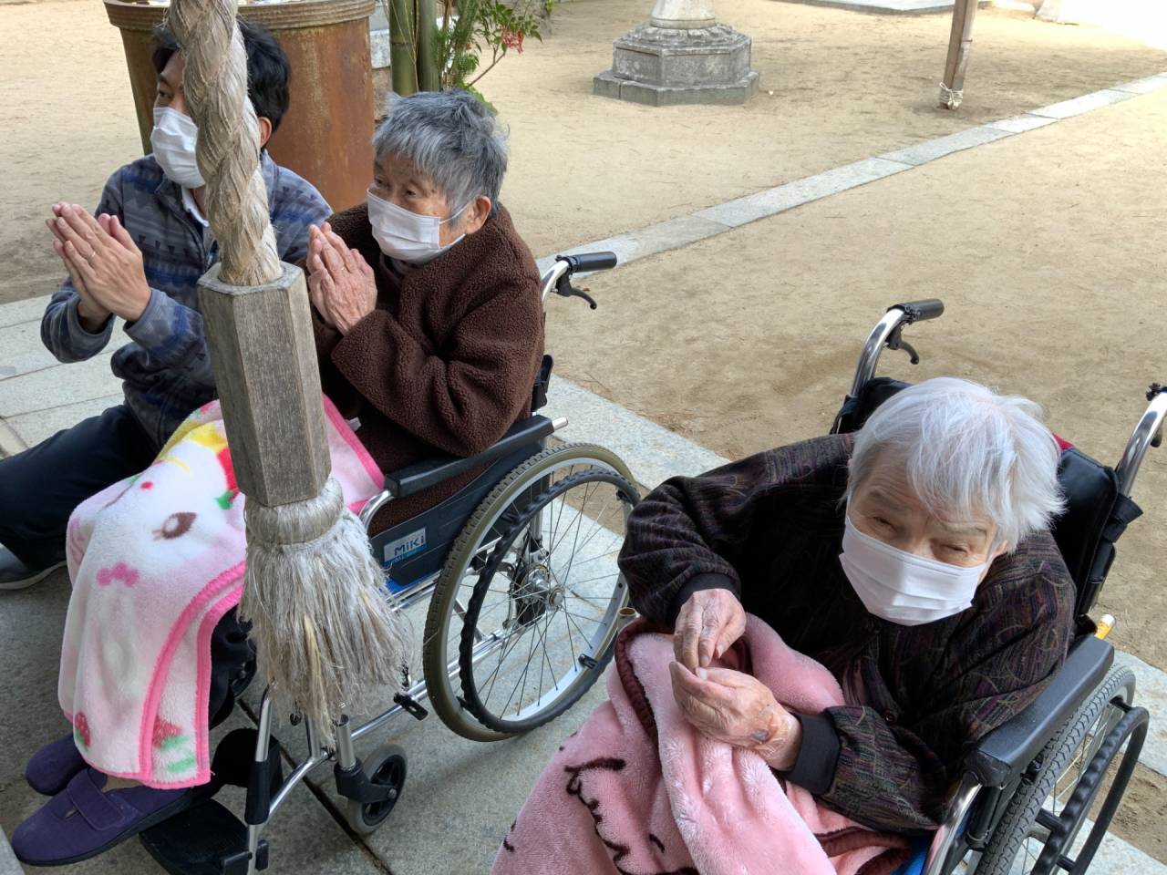 ホーム「初詣」