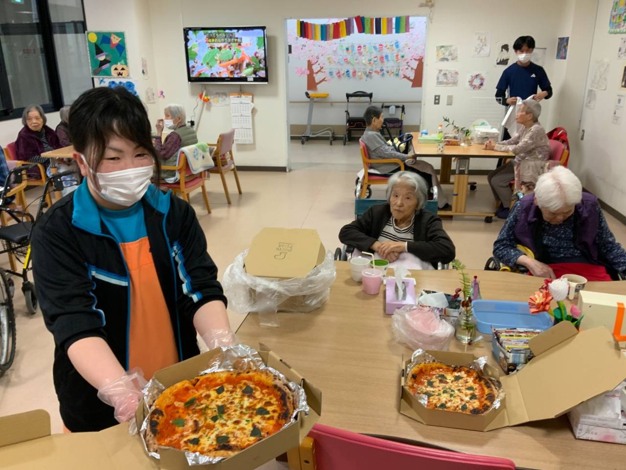 老健「ピザパーティー🍕」